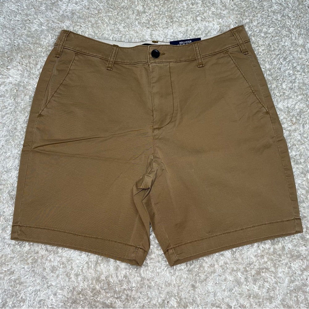 NWT Hollister Epic Flex Flat Front Shorts - Dark Tan - 34